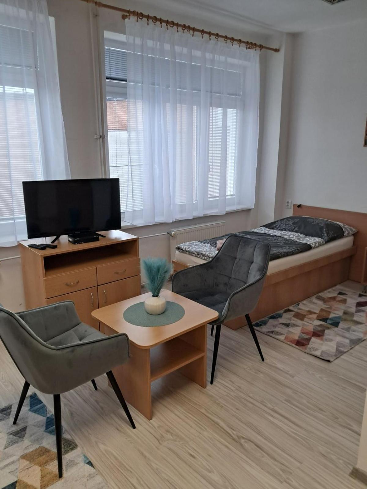 Sd Urbankova 2 Hostel Кошице Екстериор снимка