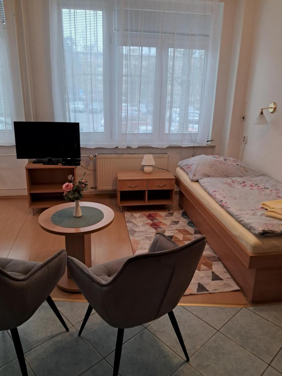 Sd Urbankova 2 Hostel Кошице Екстериор снимка